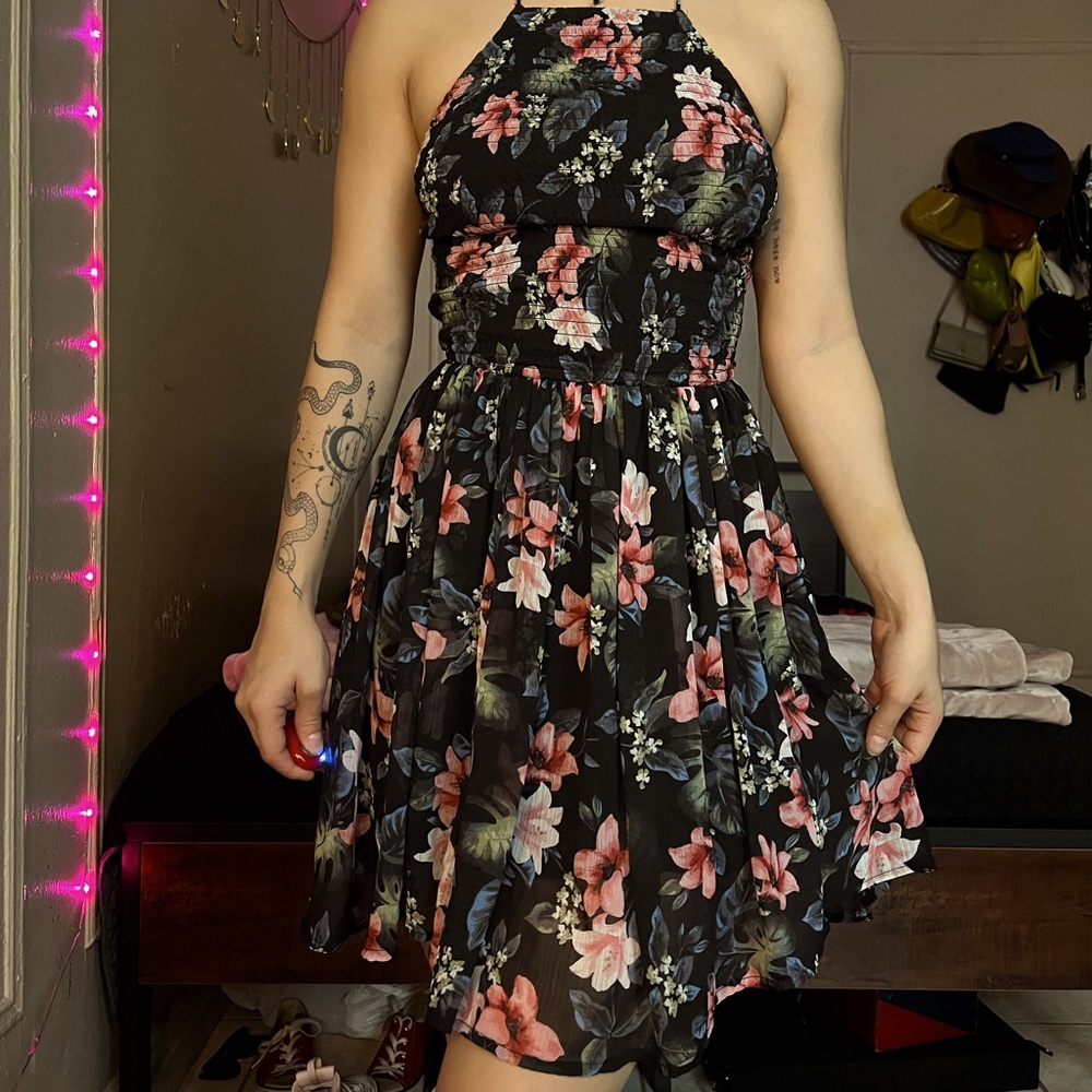 Hollister Sweet SummerDress - Picture 4 of 6